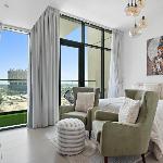 Vayk - Stunning Studio Apartment Dubai 