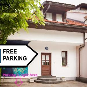 Avrora House FREE parking in OLD TOWN