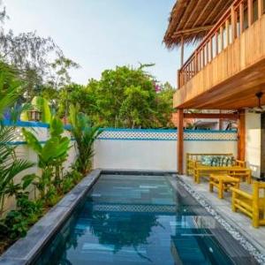 88 Steps Villa 4BR Beachside by HÙA Homes