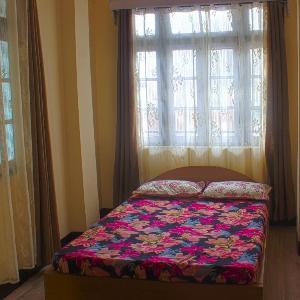 DukeRaj Homestay (Apartment with Mountain View)