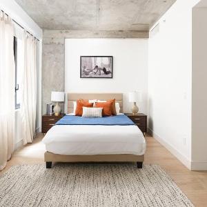 Luxury Full Floor Chelsea with WasherDryer 2bd