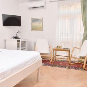 Charming Studio in City Center-Excellent Location