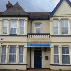 Hotels near Chinnerys - Southend Guest House