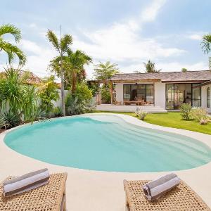 Stunning 3 Bed Villa Close to Cafes and Beach