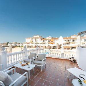 Fancy 2BR Retreat Pool Parking Wonderful Views