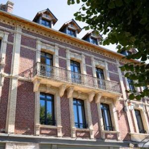 L'INVITATION AU VOYAGE - Hôtel & Spa