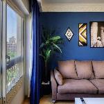 Spacious Apartment with Stunning View Close to Airport