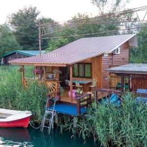 Bamboo River House