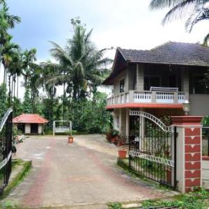 Mourya Homestay - 2BH Estate Balcony