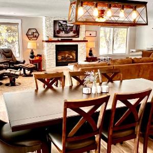 The Great Outdoors - Fantastic home - Lake Cascade - Game room - A/C - Lots of parking