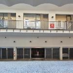 Prague Days - One-bedroom Apartment with Workspace by Vltava River in Smíchov 