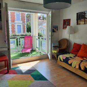 Appartement T3 ideal proche plage et centre parking balcon - FR-1-319-491