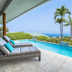 Keauhou Estates Hale Kuhinanui Way