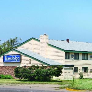 Hotels near Canterbury Park - Travelodge by Wyndham Valleyfair Shakopee