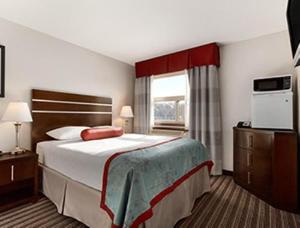 Super 8 by Wyndham Saskatoon Near Downtown, Saskatoon