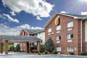 Super 8 by Wyndham Huntington WV, Huntington