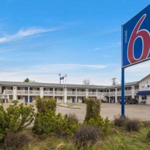 Motel 6-Camrose AB