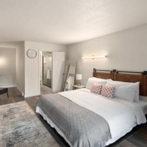 Hotels near Beasley Coliseum - Hotel McCoy Pullman