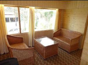 Hotel Mirage, Srinagar