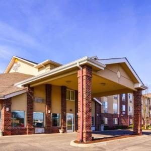 Hotels near KeyBank Pavilion, Burgettstown, PA | ConcertHotels.com