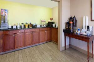 Super 8 by Wyndham Clarksville Northeast, Clarksville