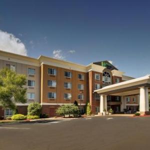 Holiday Inn Express Hotel & Suites Middleboro Raynham