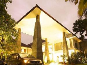 Papyrus Tropical Hotel, Bogor