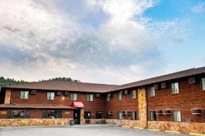 Econo Lodge, Downtown Custer Near Custer State Park and Mt Rushmore, Custer
