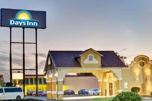 Days Inn by Wyndham Louisville Airport Fair and Expo Center, Louisville