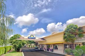 Days Inn by Wyndham Seattle South Tukwila, Seattle