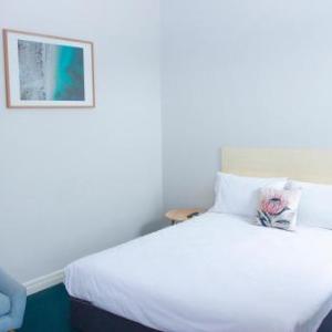 Hotels near Campbelltown Stadium - Grand Hotel Rockdale