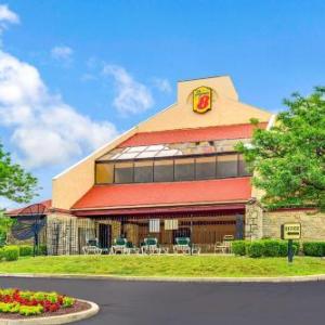 Super 8 by Wyndham Fort Mitchell Cincinnati Area