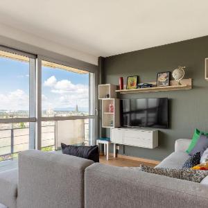 Travel Homes - Wilnest Nested with a view