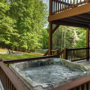 Cherry Creek Retreat - Mountain views and more