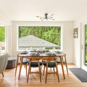 The Creek 3BR EV FirePit BBQ Games Yoga