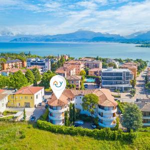 Missy Apartment Peschiera del Garda Studio w/ Parking - Happy Rentals