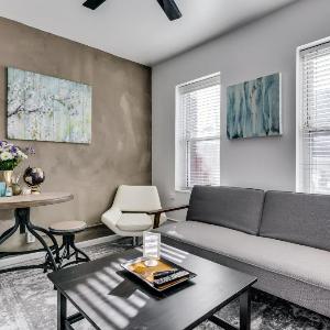 Welcome to West Town! 2 Bedrooms and PET FRIENDLY apts