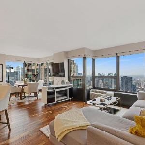 2bd River North Condo with Million Dollar Views! condo