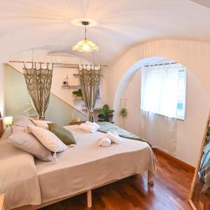 De Natura Partenope - Boutique Home