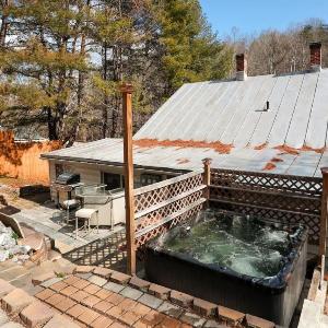 Pool-Table-Hot Tub-Fire Pit