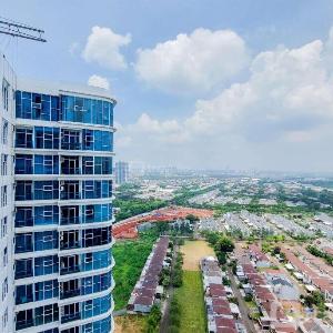 Stunning and Spacious 2BR Brooklyn Alam Sutera Apartment By Travelio