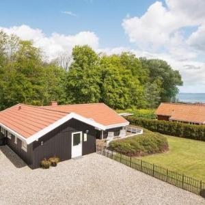 Four-Bedroom Holiday home in Sjølund 2