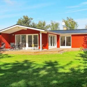 Two-Bedroom Holiday home in Hals 6