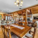 Steelhead Chalet 23 - Tamarack Resort - Deck - Garage - WiFi - Hot tub Cascade Idaho