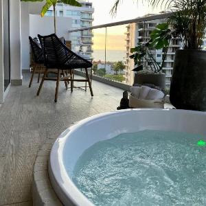 Escapada con jacuzzi privado y vista | DQ1102