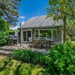 Dog-Friendly Cape Cottage Near Beach Towns Massachusetts