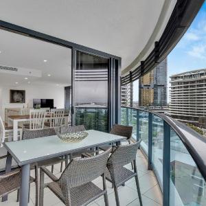 Luxury Living At The Oracle