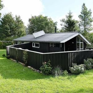 Three-Bedroom Holiday home in Fjerritslev 28