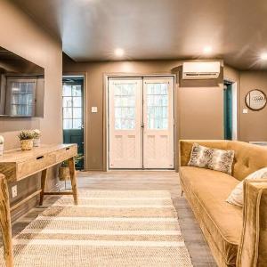 North House - Majestic 3-Bedroom Designer Apartment