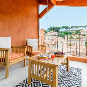 SELECT'soHOME - Duplex avec terrasse pour 4 personnes au cœur du village historique de Bormes-les-mimosas ! - IRUNDA